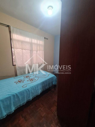 Imagem Casa com 3 Quartos à Venda, 220 m² em Capão Da Imbuia - Curitiba Imagem Casa com 3 Quartos à Venda, 220 m² em Capão Da Imbuia - Curitiba