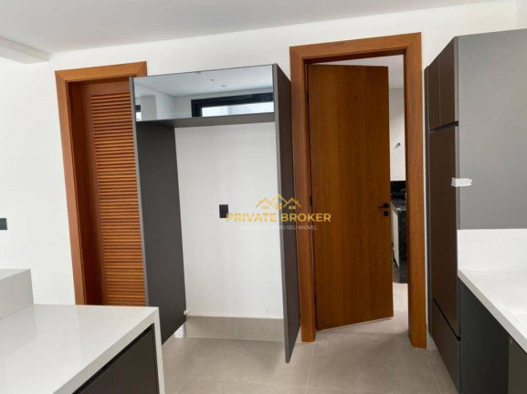 Imagem Casa com 4 Quartos à Venda, 420 m² em Tamboré - Barueri Imagem Casa com 4 Quartos à Venda, 420 m² em Tamboré - Barueri