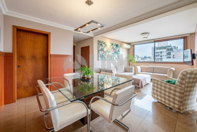 Imagem Apartamento com 3 Quartos à Venda, 117 m² em Petrópolis - Porto Alegre Imagem Apartamento com 3 Quartos à Venda, 117 m² em Petrópolis - Porto Alegre