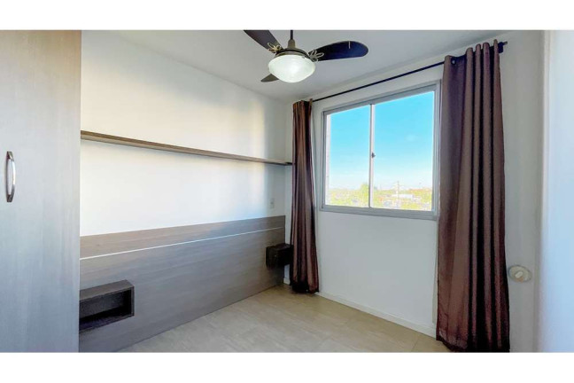 Imagem Apartamento com 2 Quartos à Venda, 42 m² em Sarandi - Porto Alegre