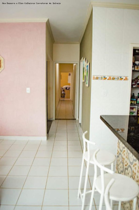 Imagem Casa com 3 Quartos à Venda, 271 m² em Piracangaguá - Taubaté Imagem Casa com 3 Quartos à Venda, 271 m² em Piracangaguá - Taubaté