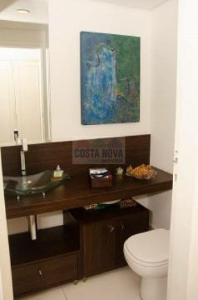 Imagem Apartamento com 4 Quartos à Venda, 208 m²