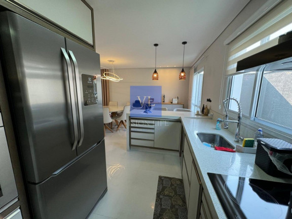 Imagem Casa com 3 Quartos à Venda, 200 m² em Cachoeira - Curitiba Imagem Casa com 3 Quartos à Venda, 200 m² em Cachoeira - Curitiba