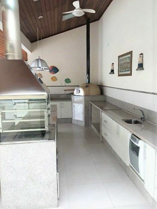 Imagem Sobrado com 4 Quartos à Venda,  em Ressacada - Itajaí