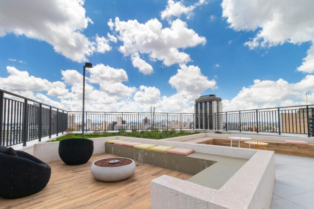 Imagem Kitnet com 1 Quarto à Venda, 32 m² em Centro - Curitiba Imagem Kitnet com 1 Quarto à Venda, 32 m² em Centro - Curitiba