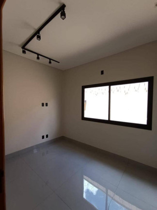 Imagem Casa com 3 Quartos à Venda, 140 m² em Residencial Paris - Anápolis Imagem Casa com 3 Quartos à Venda, 140 m² em Residencial Paris - Anápolis