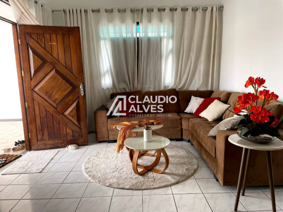 Imagem Casa com 5 Quartos à Venda, 200 m² em Cidade Nova - Feira De Santana Imagem Casa com 5 Quartos à Venda, 200 m² em Cidade Nova - Feira De Santana