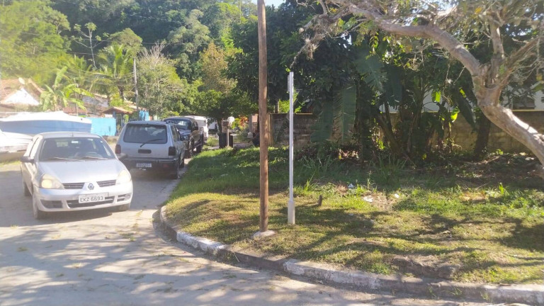 Terreno à Venda, 252 m² em Massaguaçu - Caraguatatuba