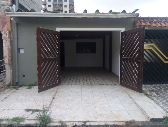 Imagem Casa com 3 Quartos para Alugar, em Ocian - Praia Grande Imagem Casa com 3 Quartos para Alugar, em Ocian - Praia Grande