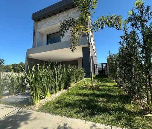 Imagem Casa com 4 Quartos à Venda, 300 m² em Condomínio Belvedere Ii - Cuiabá Imagem Casa com 4 Quartos à Venda, 300 m² em Condomínio Belvedere Ii - Cuiabá