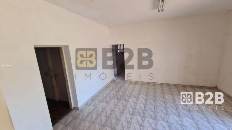 Imagem Casa com 3 Quartos à Venda, 300 m² em Jardim Estoril Iv - Bauru Imagem Casa com 3 Quartos à Venda, 300 m² em Jardim Estoril Iv - Bauru