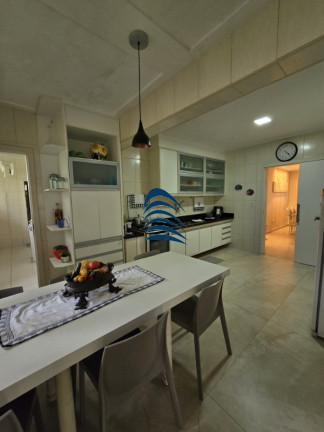 Imagem Casa com 5 Quartos à Venda, 397 m² em Buraquinho - Lauro De Freitas Imagem Casa com 5 Quartos à Venda, 397 m² em Buraquinho - Lauro De Freitas