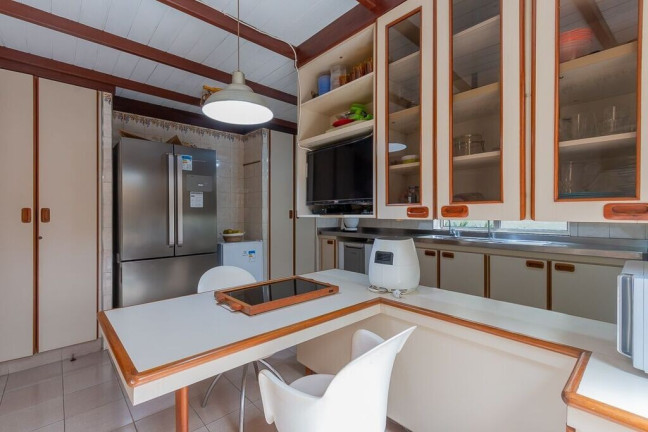 Imagem Casa com 7 Quartos à Venda, 565 m² em Pacaembu - São Paulo Imagem Casa com 7 Quartos à Venda, 565 m² em Pacaembu - São Paulo