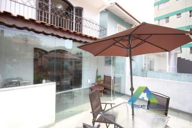 Imagem Casa de Condomínio com 4 Quartos à Venda, 250 m² em Vila Das Mercês - São Paulo