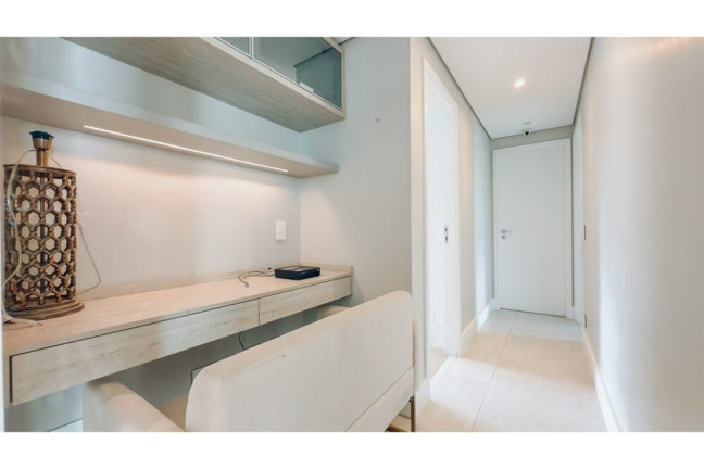 Imagem Imóvel com 3 Quartos à Venda, 143 m² em Moema - São Paulo Imagem Imóvel com 3 Quartos à Venda, 143 m² em Moema - São Paulo