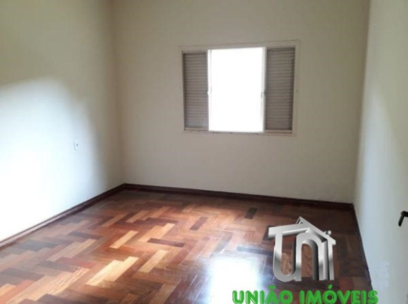 Imagem Casa com 3 Quartos à Venda, 172 m² em Centro - Bragança Paulista Imagem Casa com 3 Quartos à Venda, 172 m² em Centro - Bragança Paulista