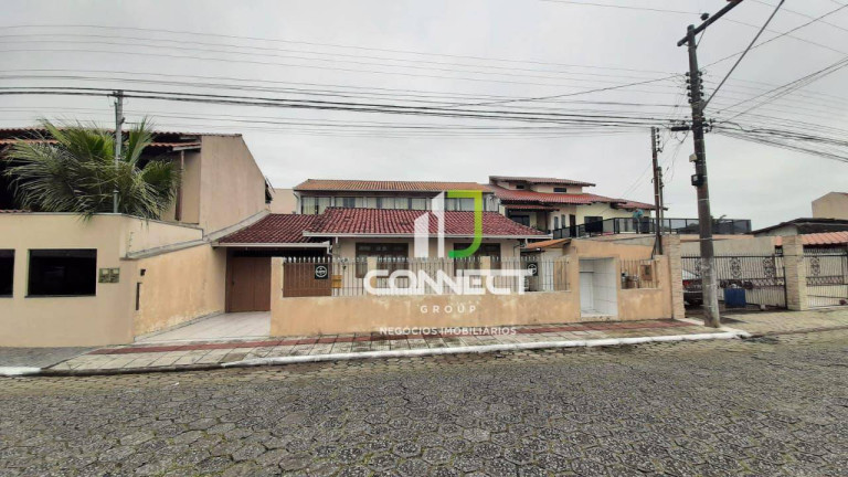 Imagem Casa com 3 Quartos à Venda, 308 m² em Cordeiros - Itajaí Imagem Casa com 3 Quartos à Venda, 308 m² em Cordeiros - Itajaí