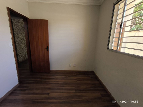 Imagem Casa com 2 Quartos à Venda, 70 m² em Nossa Senhora De Fátima - Ibirité