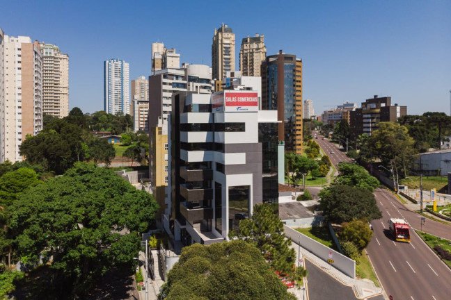 Sala Comercial à Venda, 35 m² em Mossunguê - Curitiba