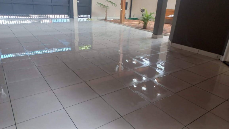 Imagem Casa com 3 Quartos à Venda, 250 m² em Jardim Paulista - Bauru Imagem Casa com 3 Quartos à Venda, 250 m² em Jardim Paulista - Bauru