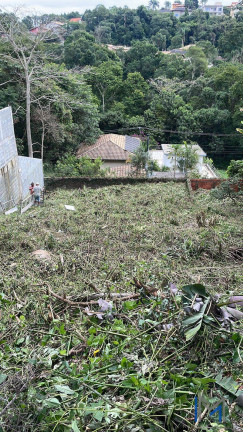 Terreno em Condomínio à Venda, 300 m² em Vila Diva - Carapicuíba