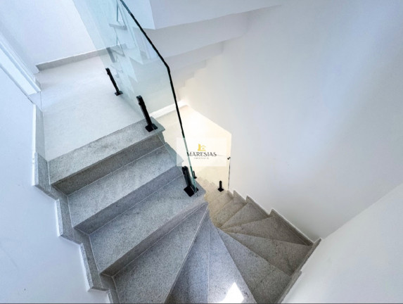 Imagem Casa com 5 Quartos à Venda, 220 m² em Juquehy - São Sebastião Imagem Casa com 5 Quartos à Venda, 220 m² em Juquehy - São Sebastião