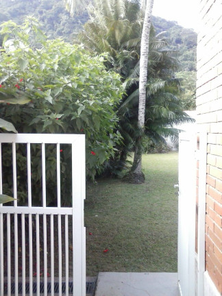 Imagem Casa com 2 Quartos à Venda, 500 m² em Guaiúba - Guarujá Imagem Casa com 2 Quartos à Venda, 500 m² em Guaiúba - Guarujá