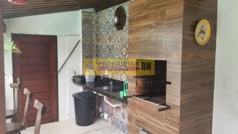 Imagem Casa com 4 Quartos à Venda,  em Candelária - Natal