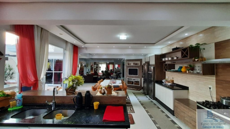 Imagem Sobrado com 6 Quartos à Venda, 750 m² em Centro - Itapoá