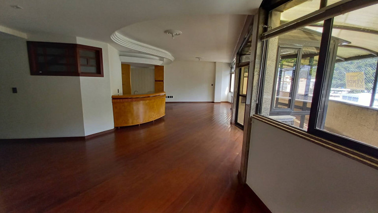Apartamento com 4 Quartos à Venda,  em Centro - Nova Friburgo
