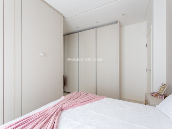 Imagem Imóvel com 3 Quartos à Venda, 122 m² em Centro - Balneário Camboriú Imagem Imóvel com 3 Quartos à Venda, 122 m² em Centro - Balneário Camboriú