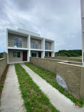 Casa com 2 Quartos à Venda, 92 m²