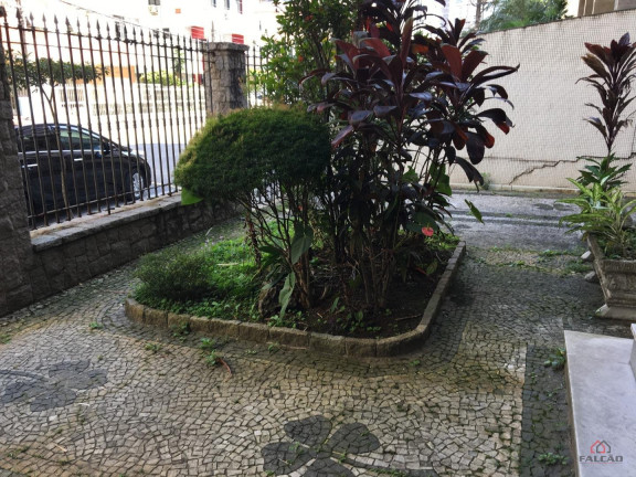Imagem Sobrado com 3 Quartos para Alugar, 360 m² em Gonzaga - Santos Imagem Sobrado com 3 Quartos para Alugar, 360 m² em Gonzaga - Santos