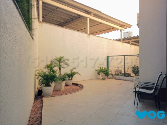 Imagem Imóvel com 3 Quartos à Venda, 73 m² em Jardim Sabará - Porto Alegre Imagem Imóvel com 3 Quartos à Venda, 73 m² em Jardim Sabará - Porto Alegre