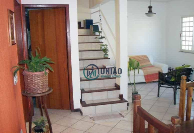 Imagem Casa com 4 Quartos à Venda, 150 m² em Maria Paula - Niterói Imagem Casa com 4 Quartos à Venda, 150 m² em Maria Paula - Niterói