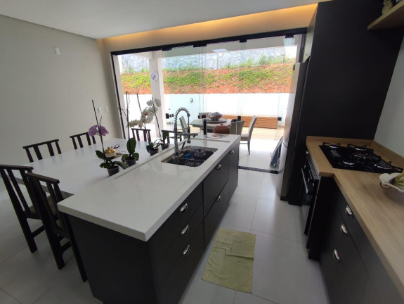 Imagem Casa com 3 Quartos à Venda, 160 m² em Pedra Branca - Palhoça Imagem Casa com 3 Quartos à Venda, 160 m² em Pedra Branca - Palhoça