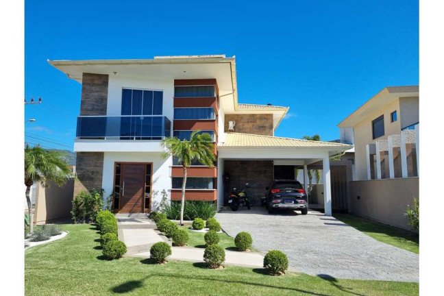 Casa de Condomínio com 3 Quartos à Venda, 199 m² em São João Do Rio Vermelho - Florianópolis