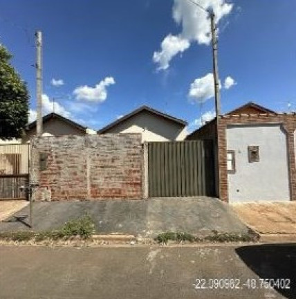 Casa com 2 Quartos à Venda, 70 m² em Centro - Bariri - Bariri