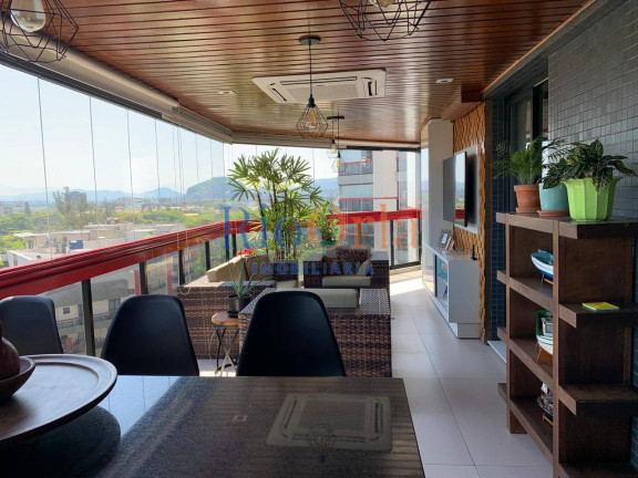 Imagem Apartamento com 3 Quartos à Venda, 130 m² em Barra Da Tijuca - Rio De Janeiro