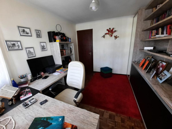 Imagem Casa com 3 Quartos à Venda, 186 m² em Xaxim - Curitiba