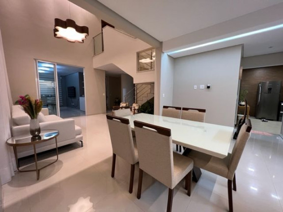 Imagem Sobrado com 3 Quartos à Venda, 268 m² em Residencial Goiânia Golfe Clube - Goiânia Imagem Sobrado com 3 Quartos à Venda, 268 m² em Residencial Goiânia Golfe Clube - Goiânia