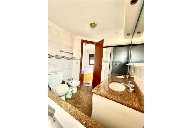 Imagem Apartamento com 4 Quartos à Venda, 177 m² em Aclimação - São Paulo