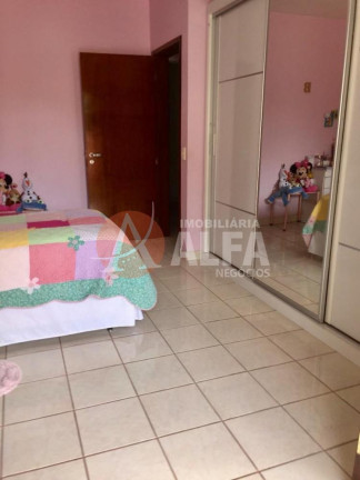 Imagem Casa com 4 Quartos à Venda, 260 m² em Jardim Carmel - Cotia Imagem Casa com 4 Quartos à Venda, 260 m² em Jardim Carmel - Cotia