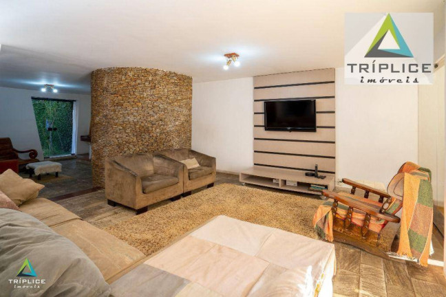 Imagem Casa com 5 Quartos à Venda, 267 m² em Vale Do Ipê - Juiz De Fora Imagem Casa com 5 Quartos à Venda, 267 m² em Vale Do Ipê - Juiz De Fora
