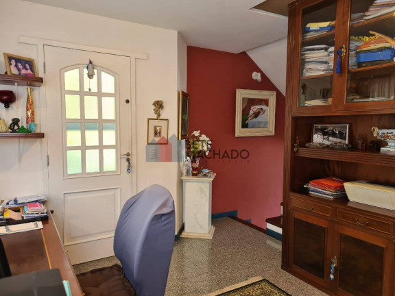 Imagem Casa com 3 Quartos à Venda, 182 m² em Albuquerque - Teresópolis