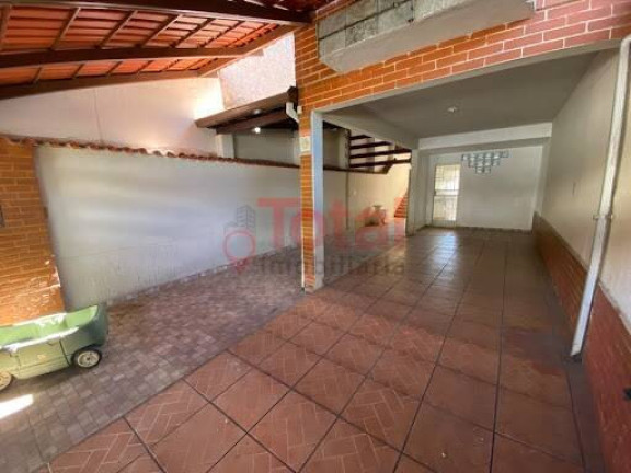 Imagem Casa com 3 Quartos à Venda, 213 m² em Quitandinha - Timóteo Imagem Casa com 3 Quartos à Venda, 213 m² em Quitandinha - Timóteo