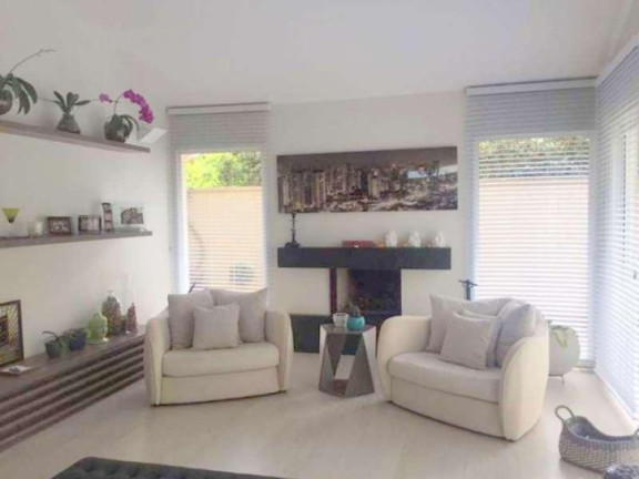 Imagem Casa com 4 Quartos à Venda, 282 m² em Granja Viana - Cotia Imagem Casa com 4 Quartos à Venda, 282 m² em Granja Viana - Cotia