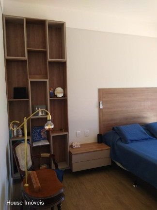 Imagem Casa com 3 Quartos à Venda, 400 m² em Medeiros - Jundiaí Imagem Casa com 3 Quartos à Venda, 400 m² em Medeiros - Jundiaí