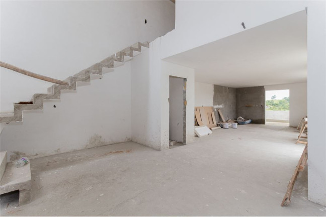 Casa com 3 Quartos à Venda,  em Jardim Graziela - Suzano