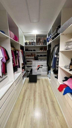 Imagem Sobrado com 4 Quartos à Venda, 350 m² em Campo De Santana - Curitiba Imagem Sobrado com 4 Quartos à Venda, 350 m² em Campo De Santana - Curitiba